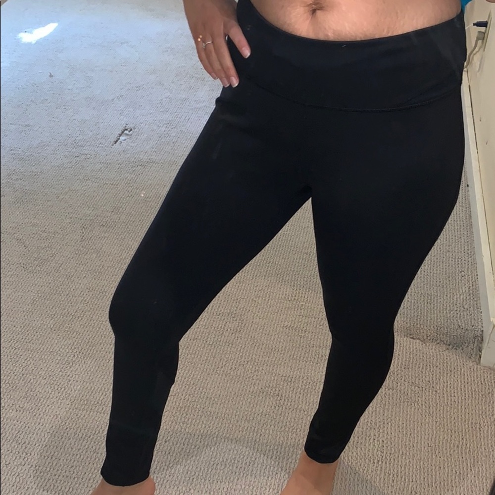 Black leggings